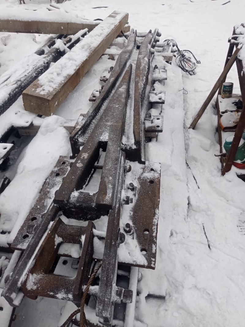 Крестовина Р65 марка 16 из наличия.